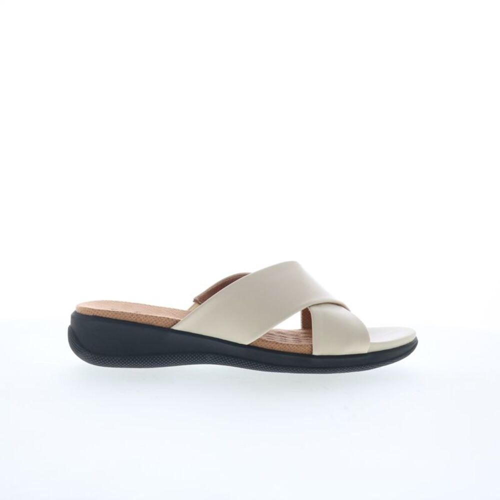 Softwalk Womens Tillman White Shoes (NWT)